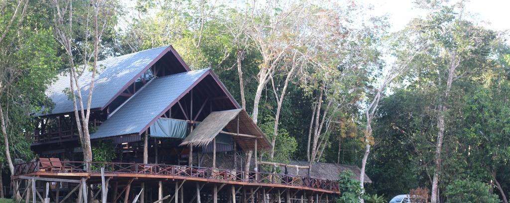 Borneo Natural Sukau Bilit Resort Exteriör bild