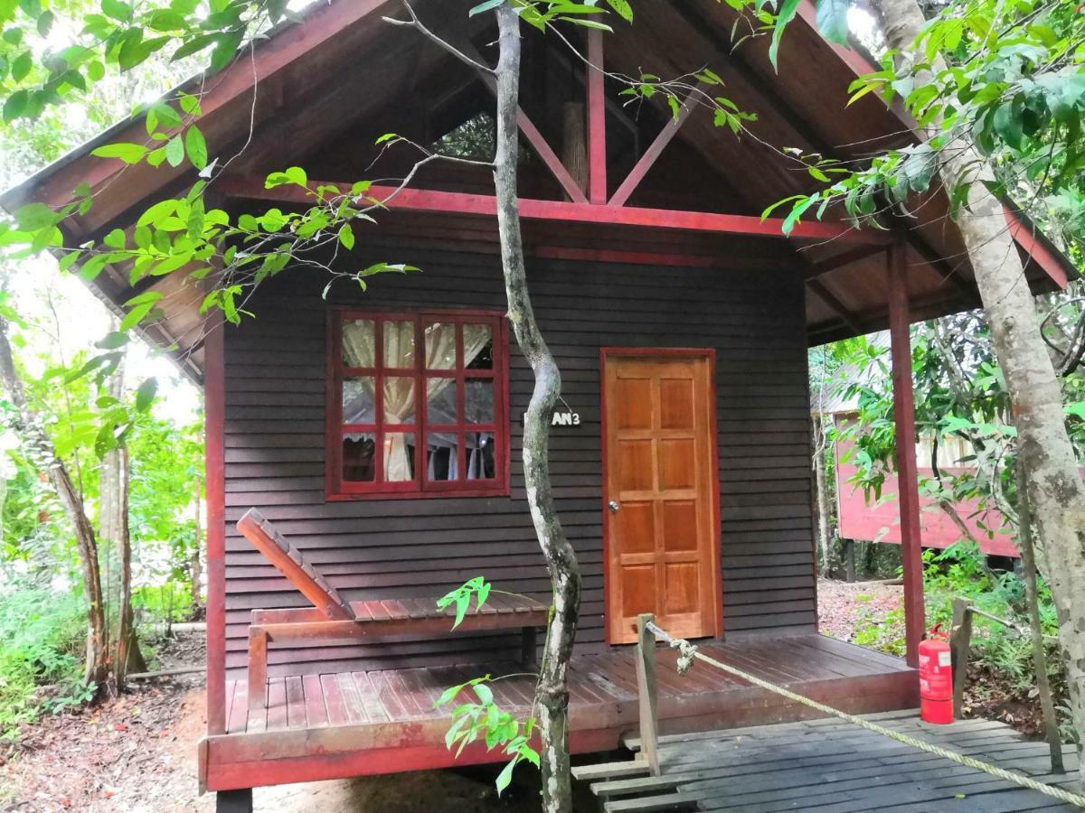 Borneo Natural Sukau Bilit Resort Exteriör bild